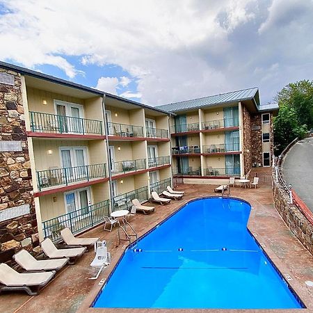 Reagan Resorts Inn (Adults Only) Gatlinburg Dış mekan fotoğraf